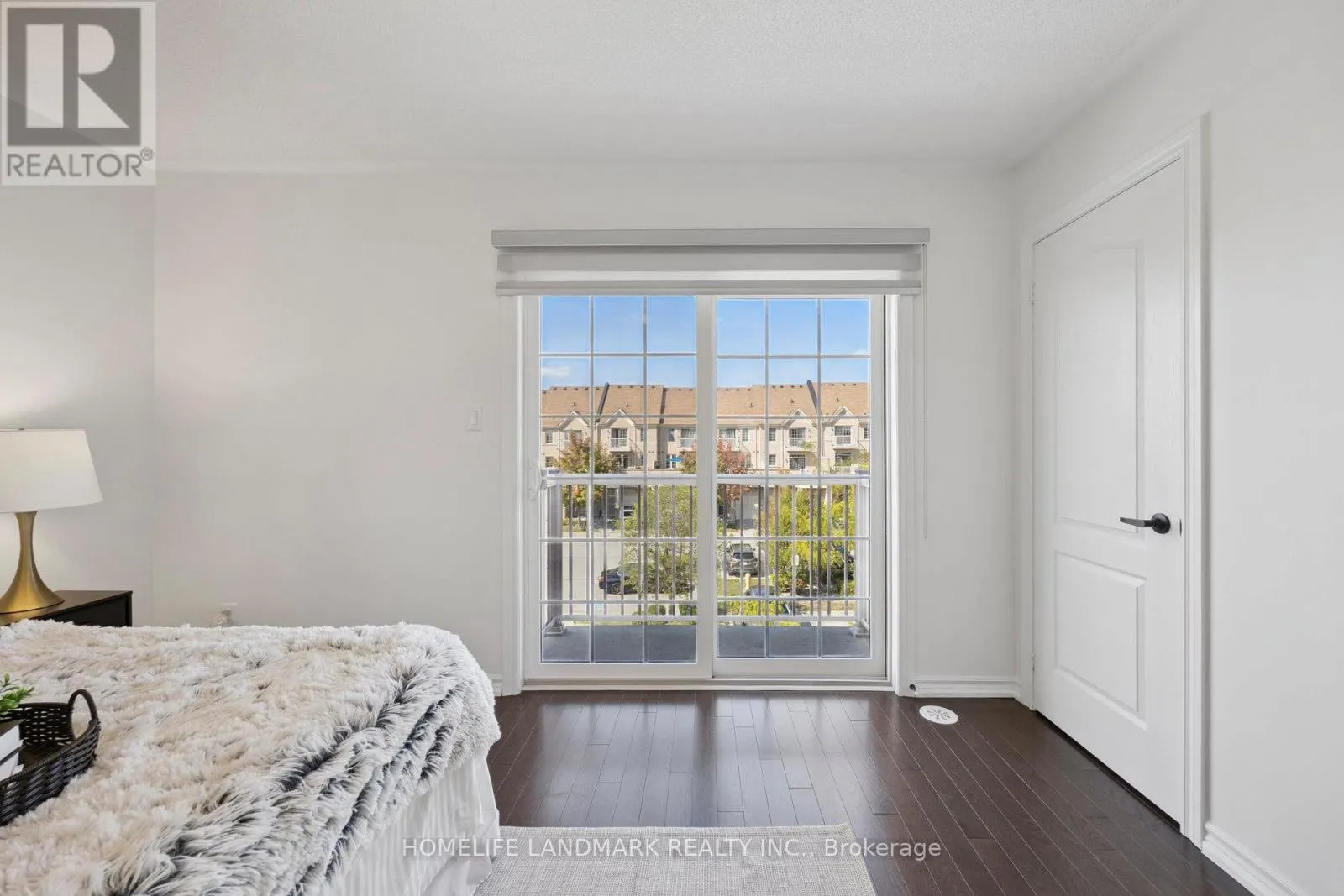 56 DONALD BUTTRESS BOULEVARD W