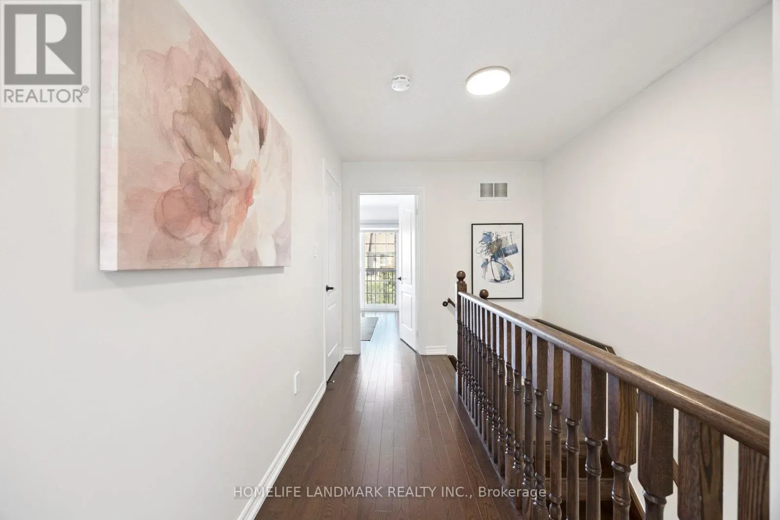 56 DONALD BUTTRESS BOULEVARD W