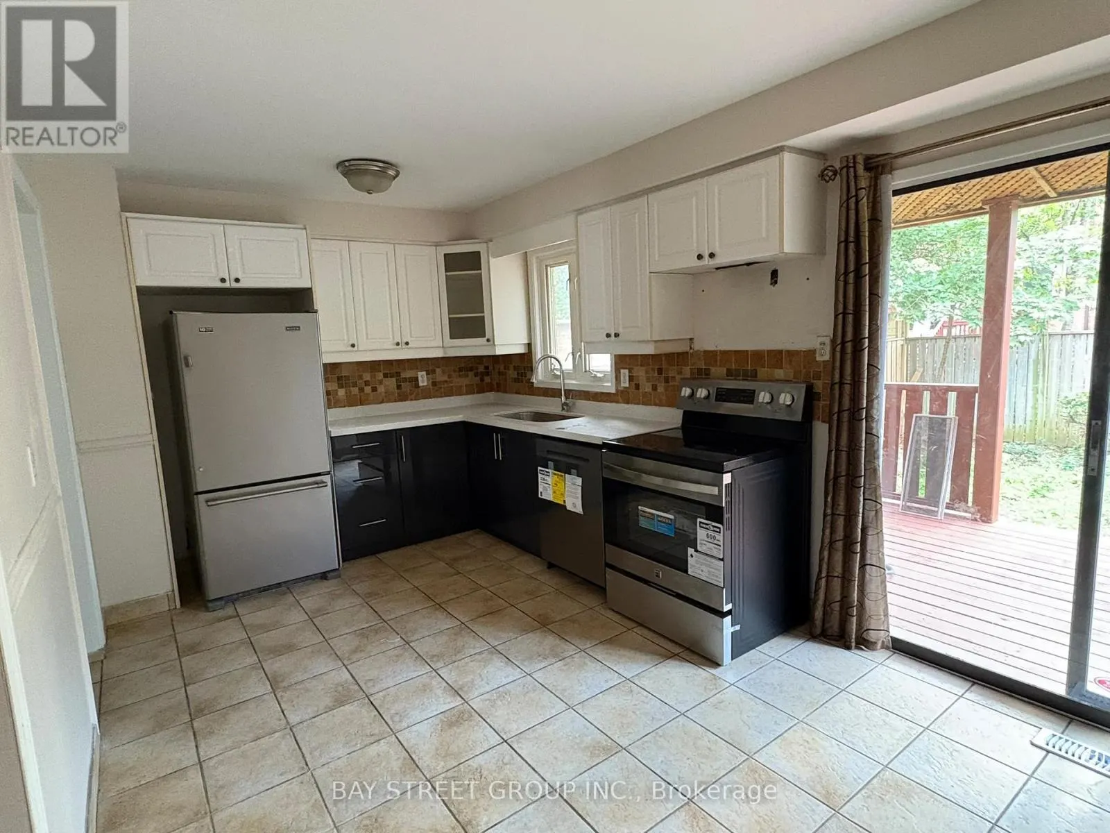 16 TINTI PLACE