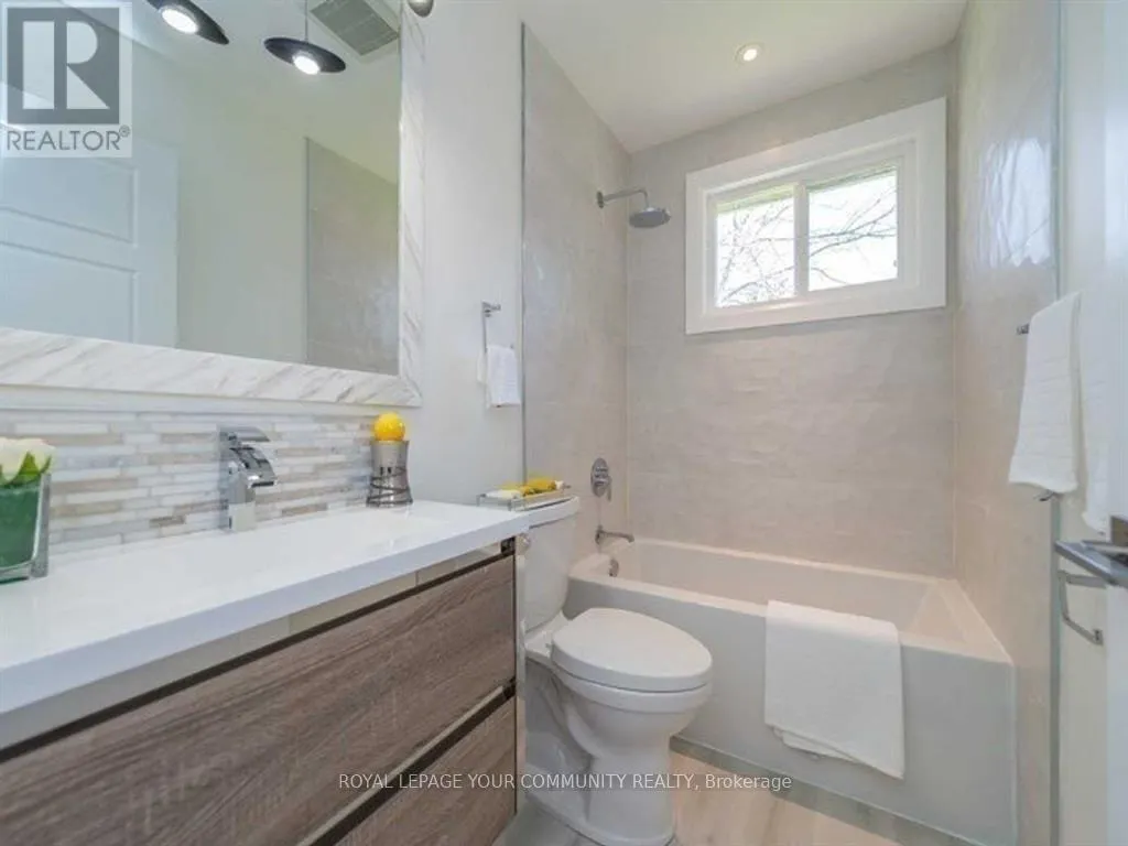 MAIN - 112 MURRAY DRIVE