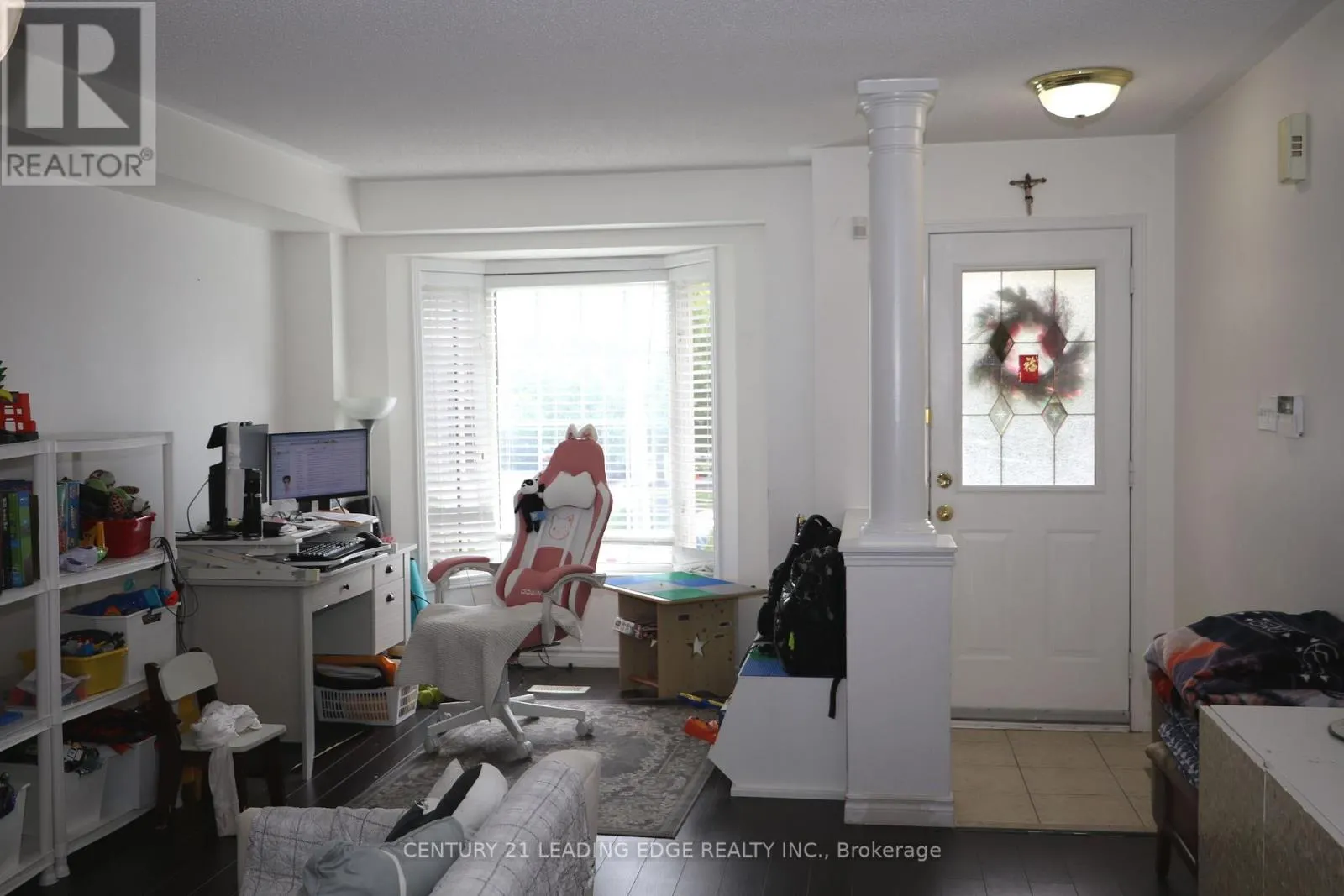 308 CASTLEMORE AVENUE