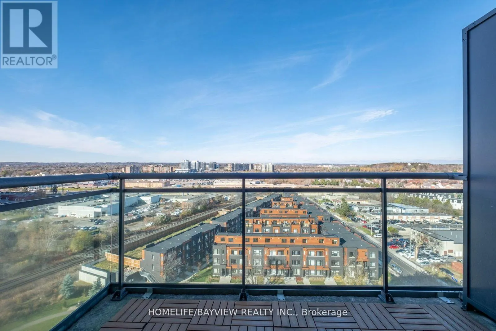 PH01 - 350 RED MAPLE ROAD