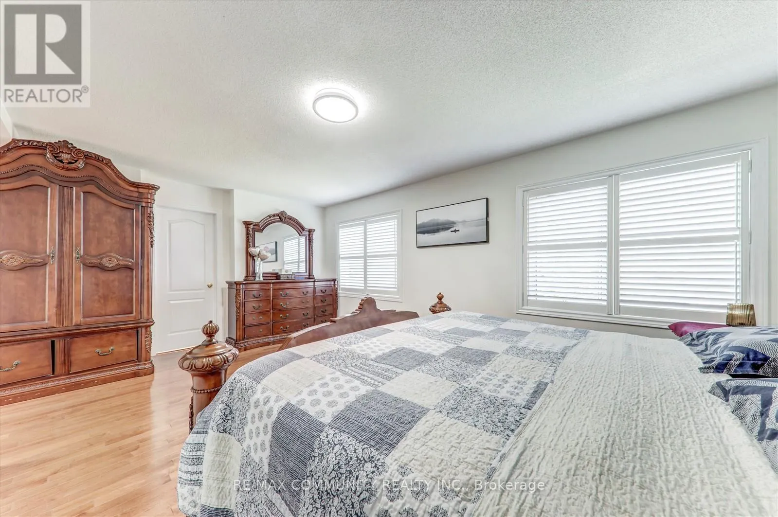 138 WEST LAWN CRESCENT