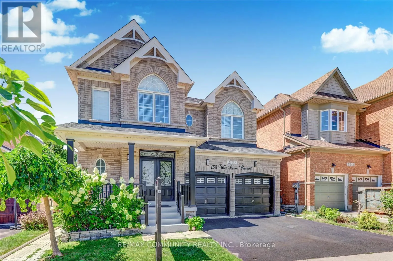 138 WEST LAWN CRESCENT