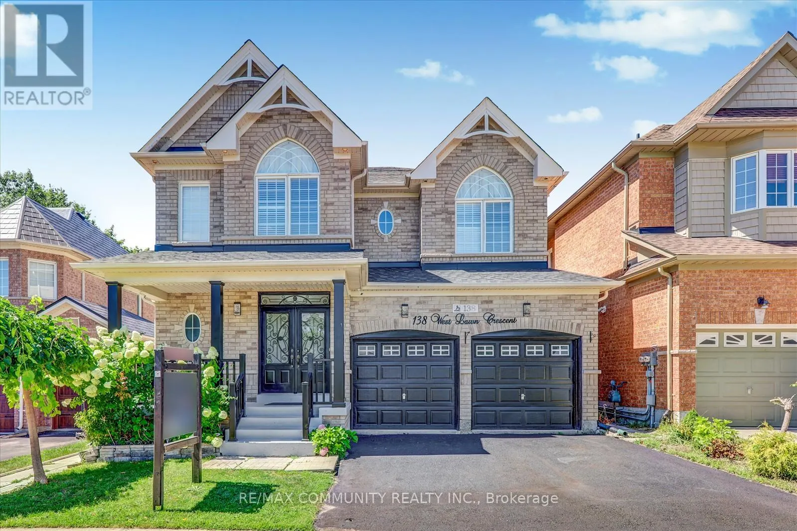 138 WEST LAWN CRESCENT