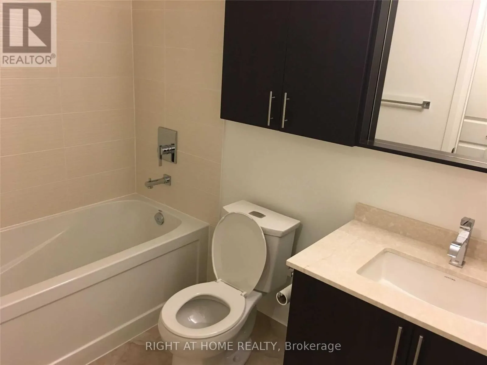 716 - 7167 YONGE STREET
