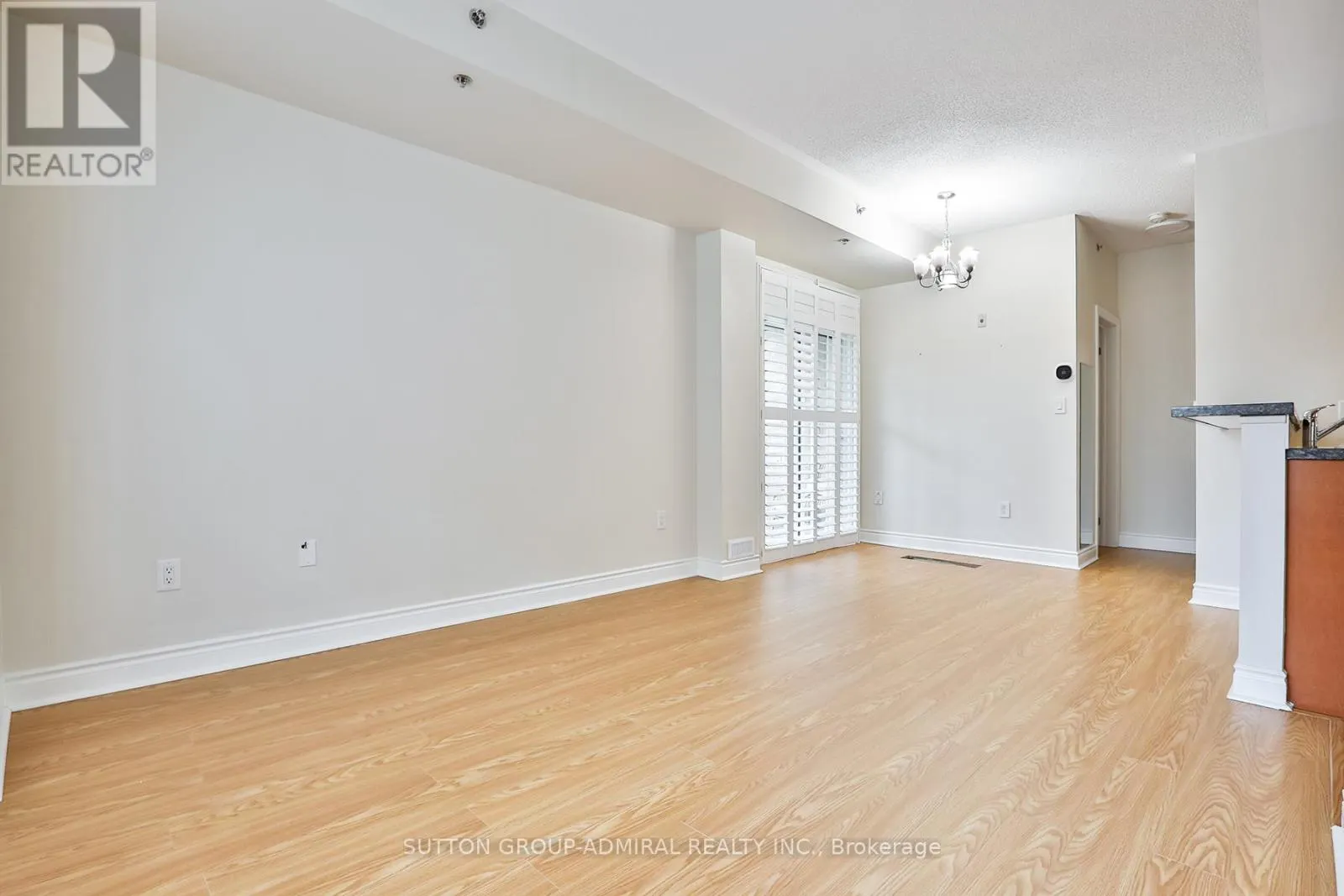 12 - 8 BRIGHTON PLACE