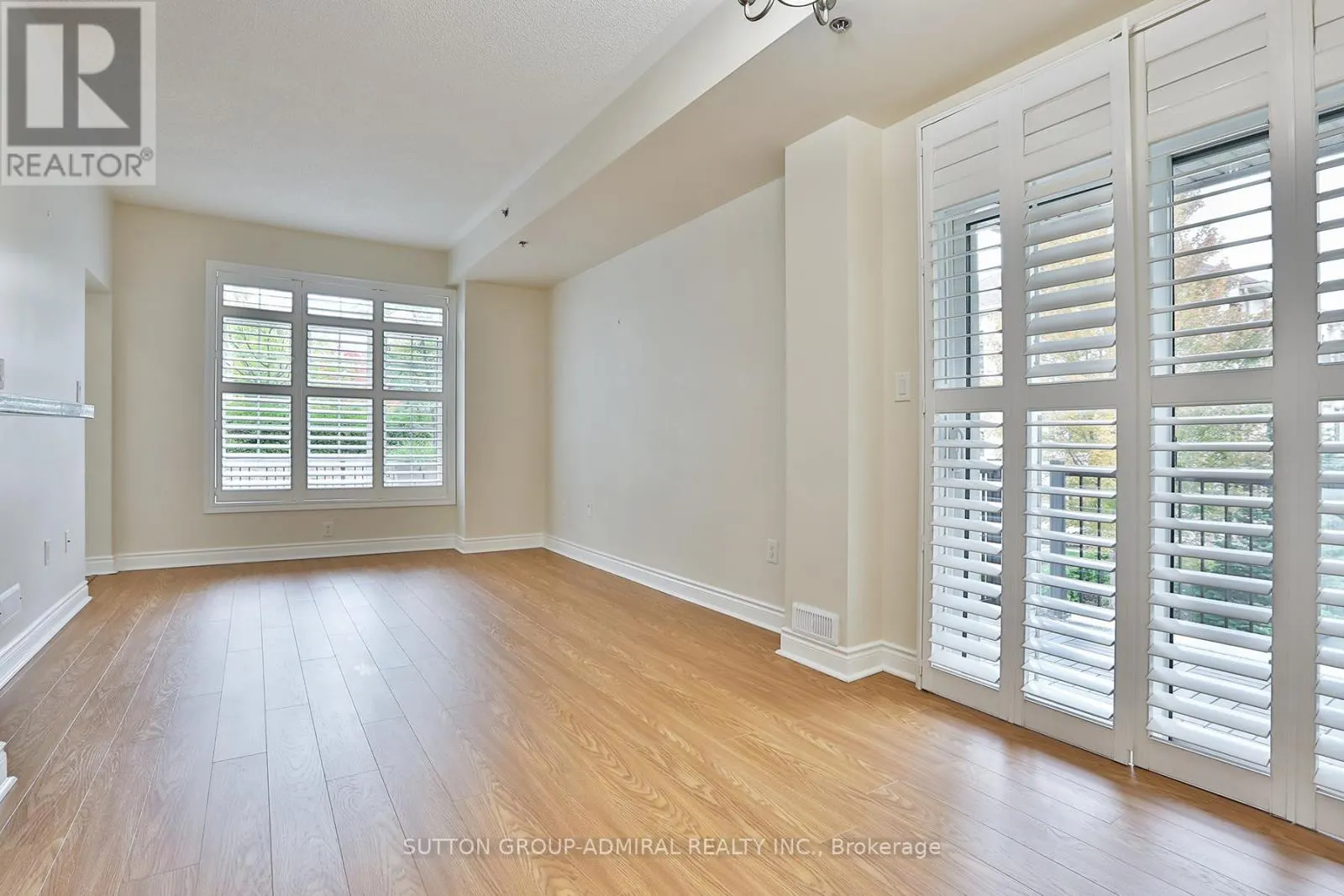12 - 8 BRIGHTON PLACE
