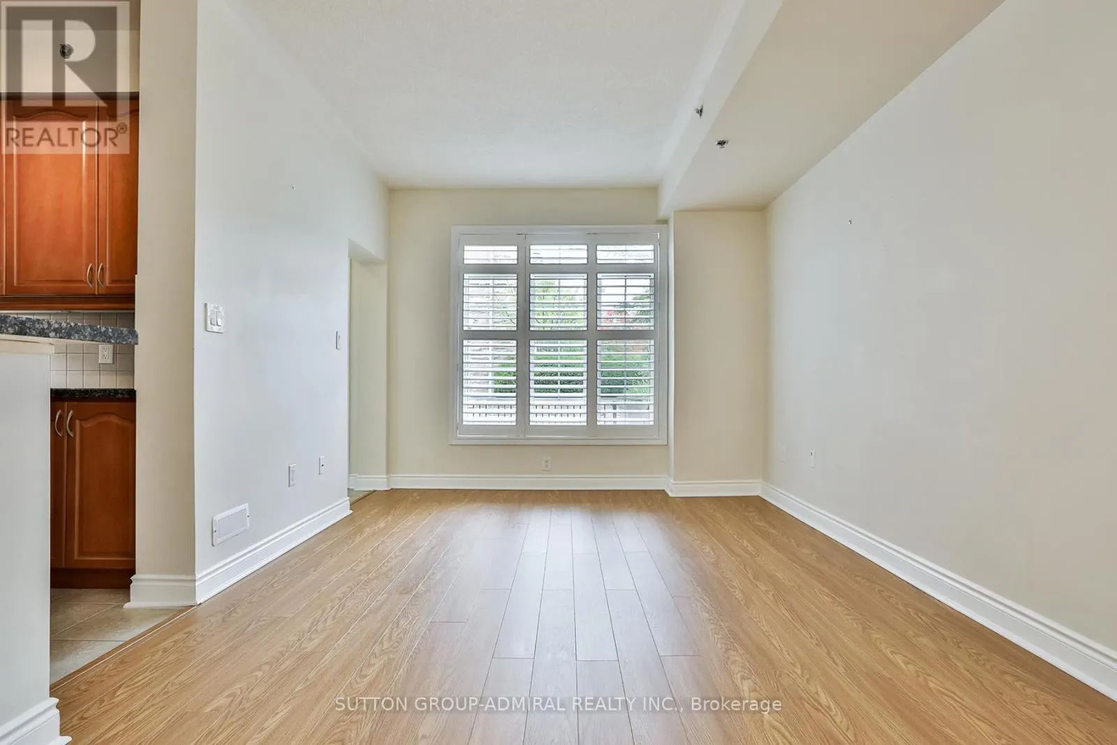 12 - 8 BRIGHTON PLACE