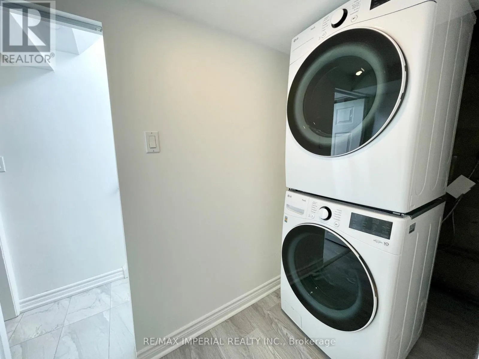 BSMT - 254 BROWNDALE CRESCENT