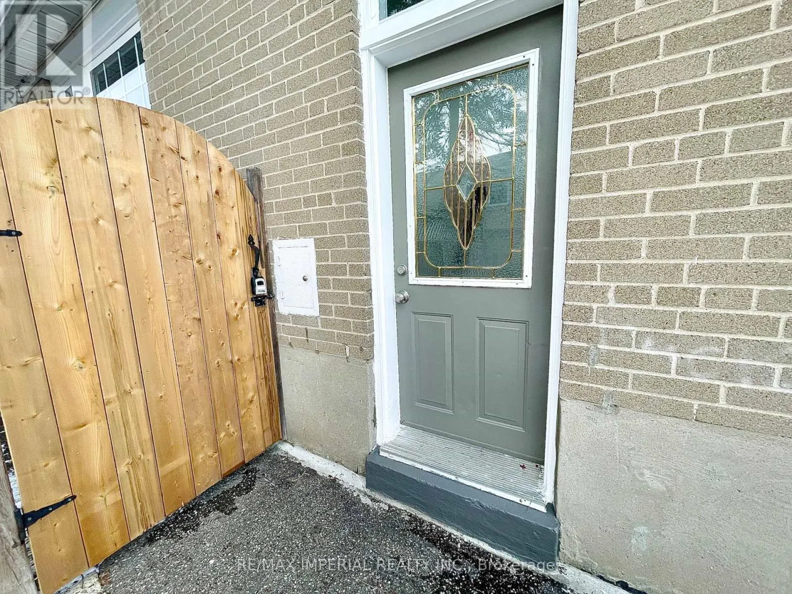 BSMT - 254 BROWNDALE CRESCENT