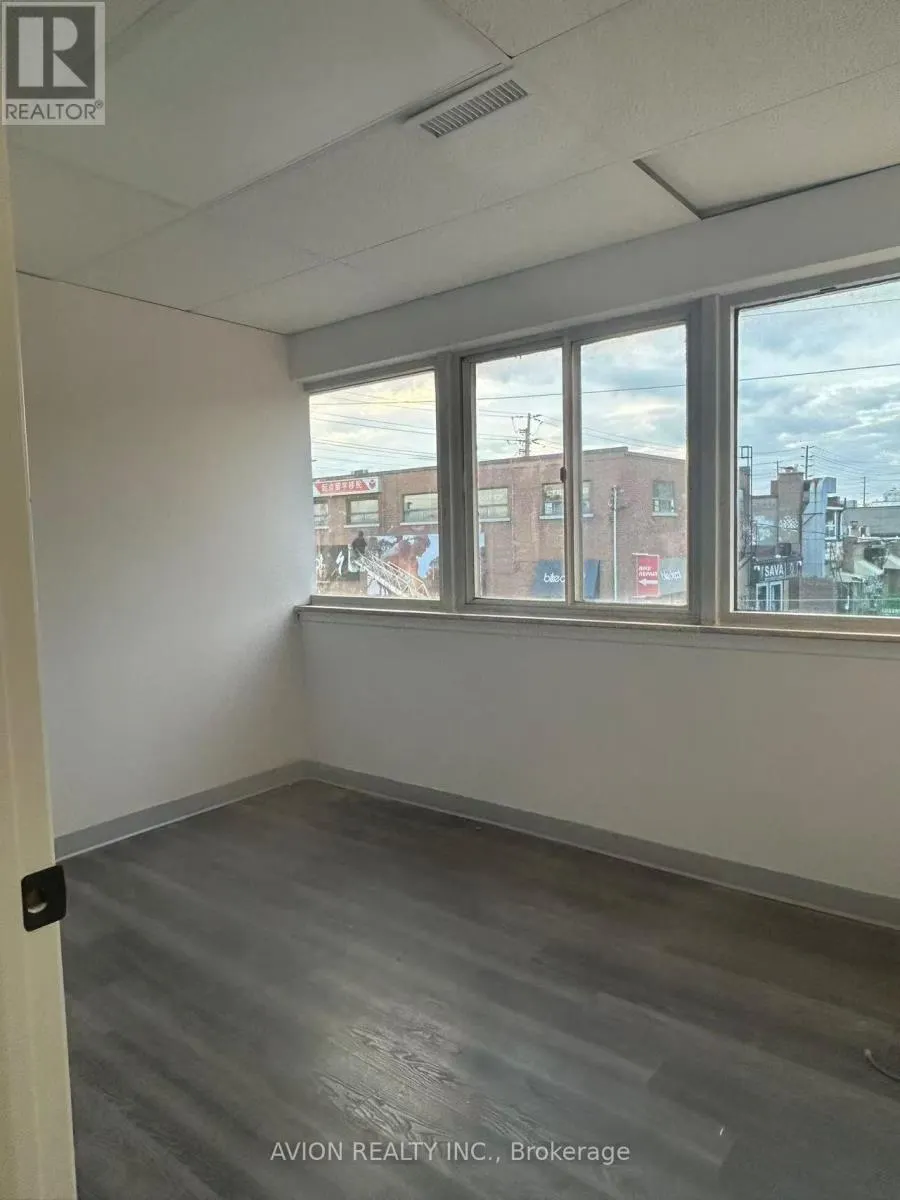 7027 YONGE STREET