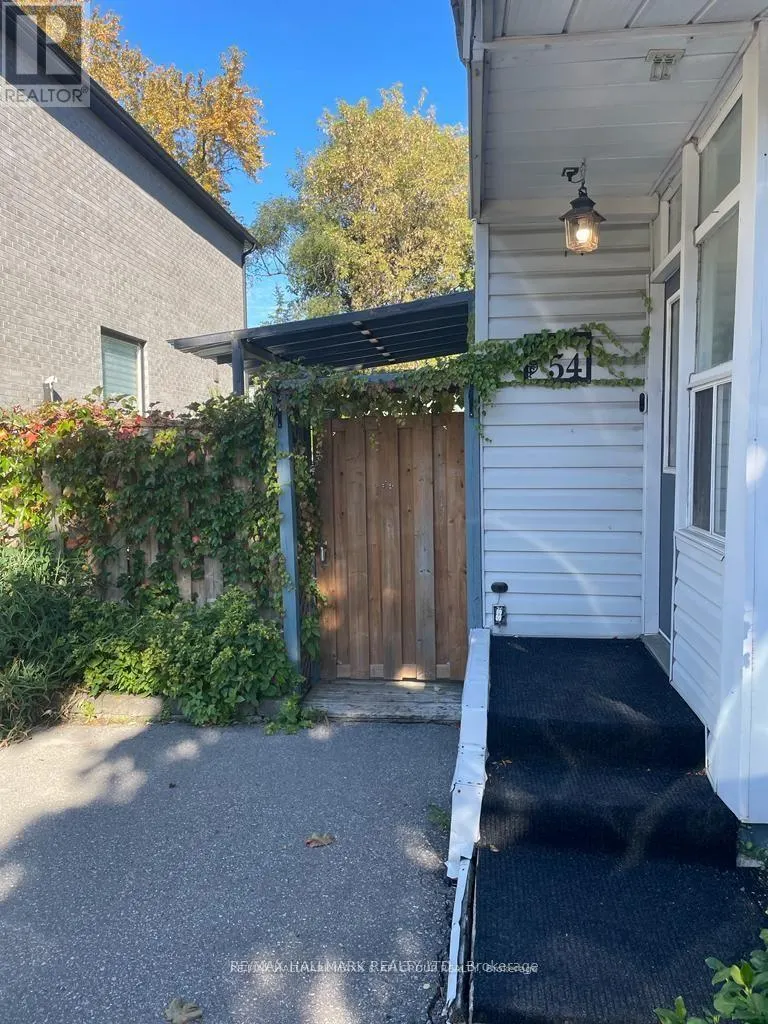 54 HIGHLAND PARK BOULEVARD E