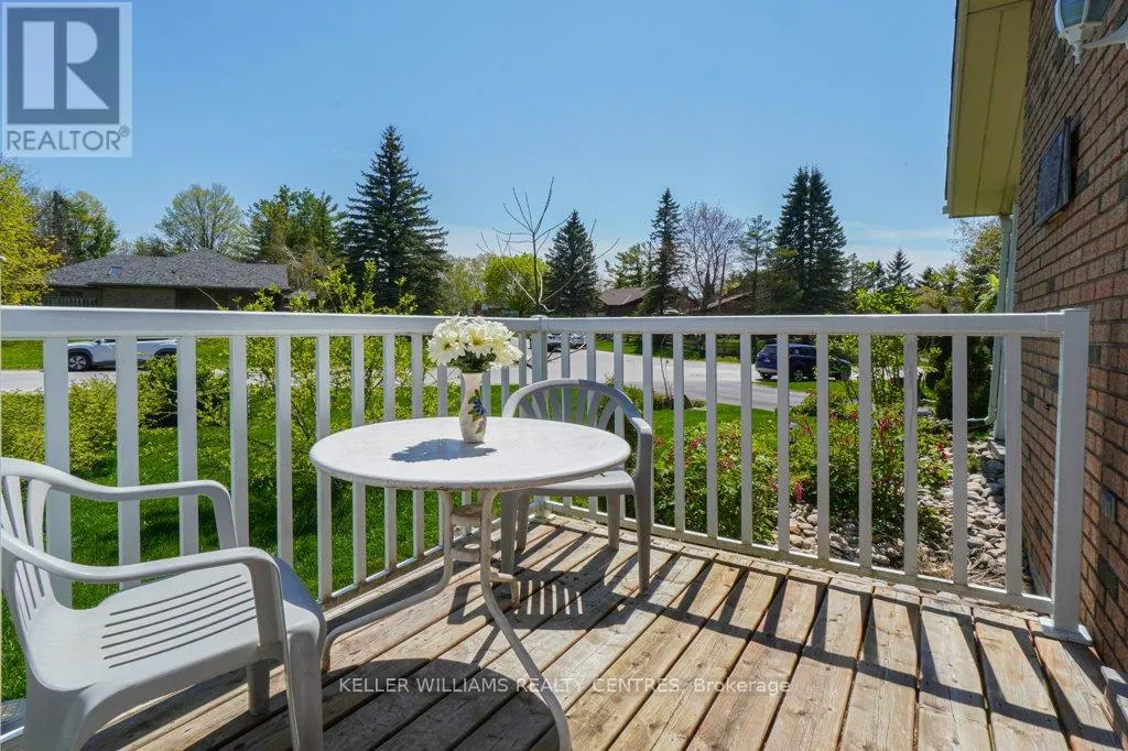 34 MEADOWLANDS DRIVE