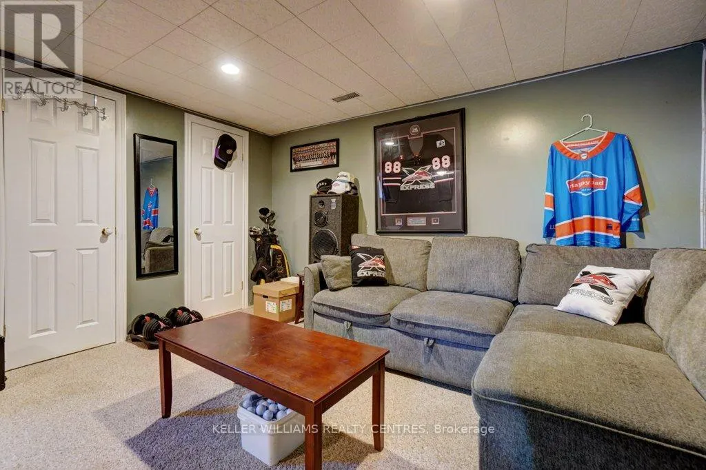 34 MEADOWLANDS DRIVE