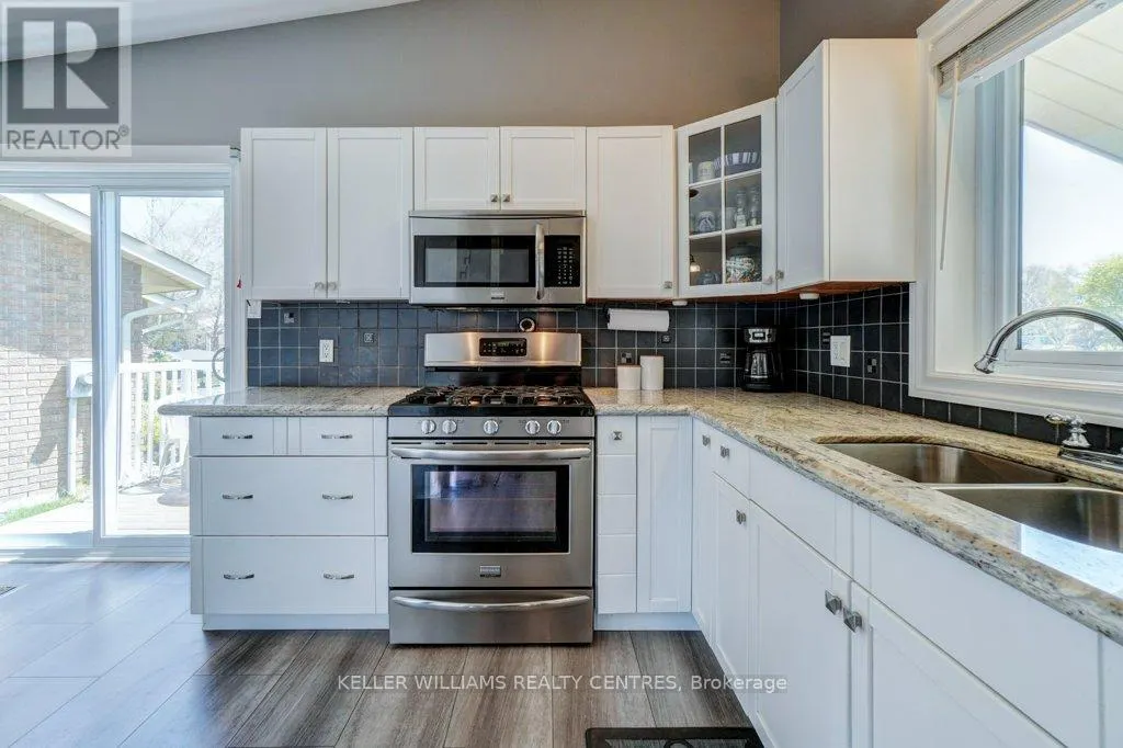 34 MEADOWLANDS DRIVE