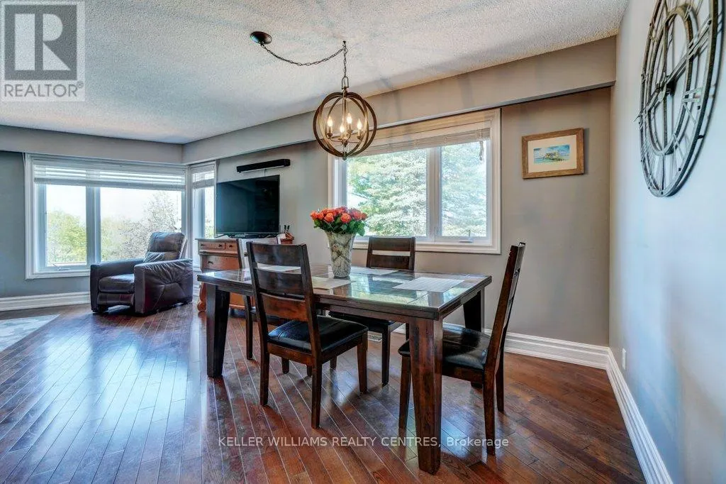 34 MEADOWLANDS DRIVE