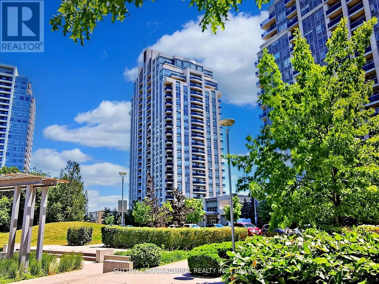 1012 - 7 NORTH PARK ROAD
