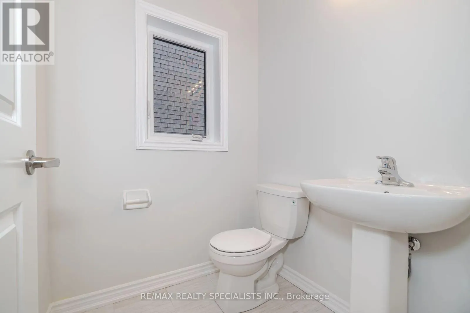 1503 PRENTICE ROAD W