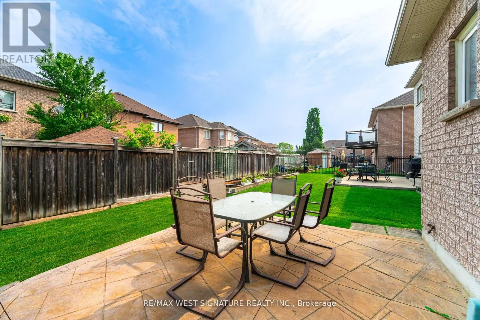 121 CALERA CRESCENT