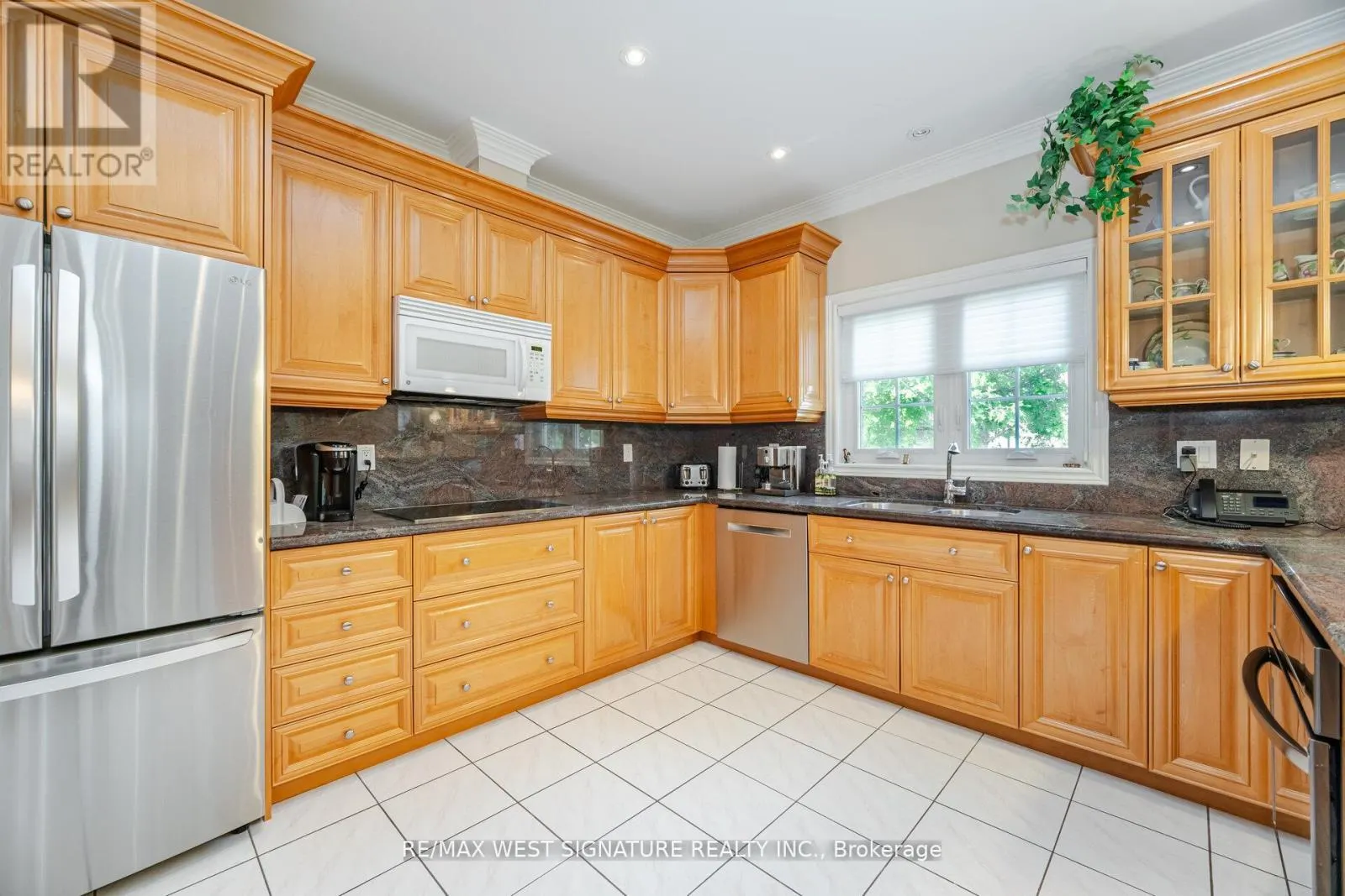 121 CALERA CRESCENT