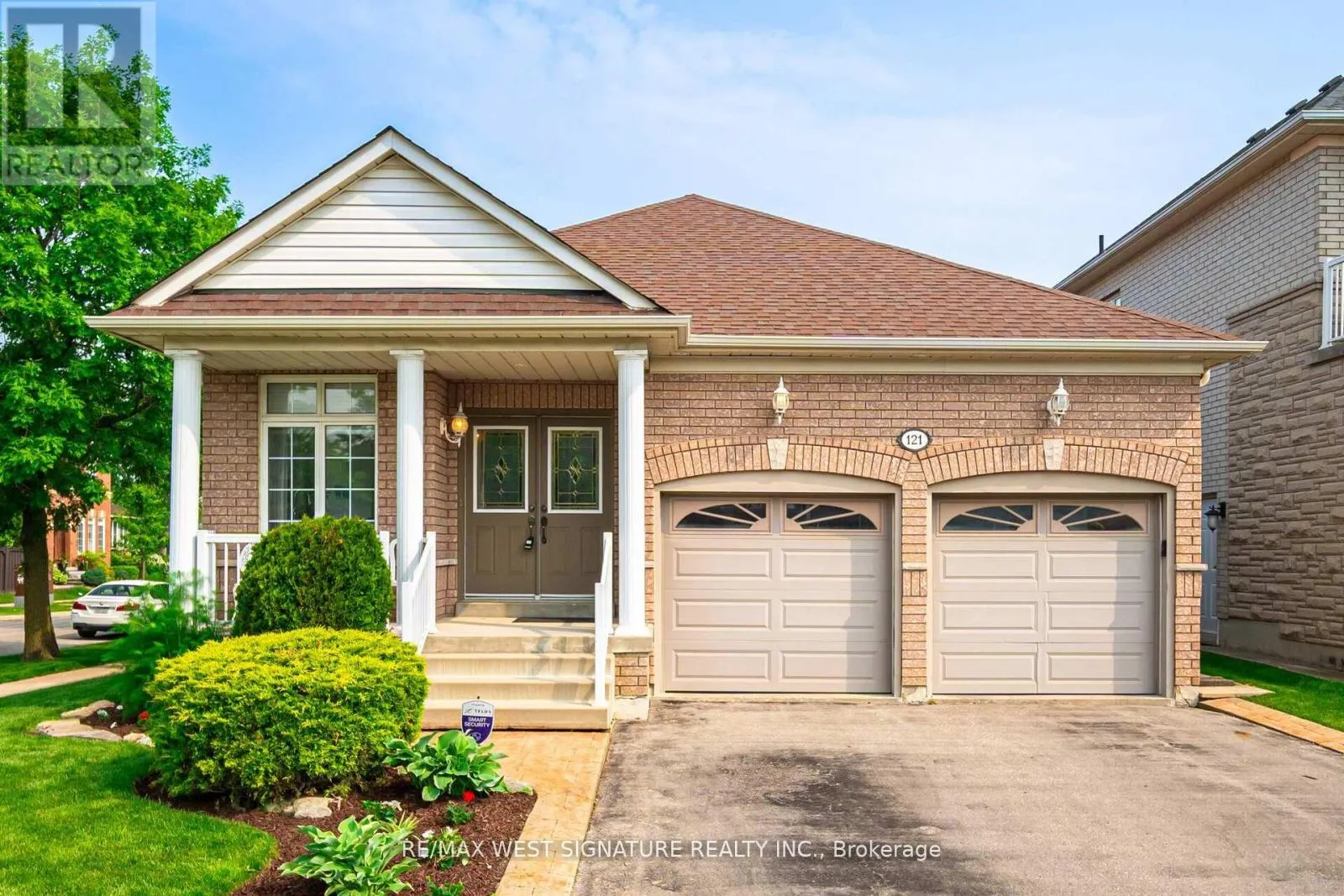 121 CALERA CRESCENT