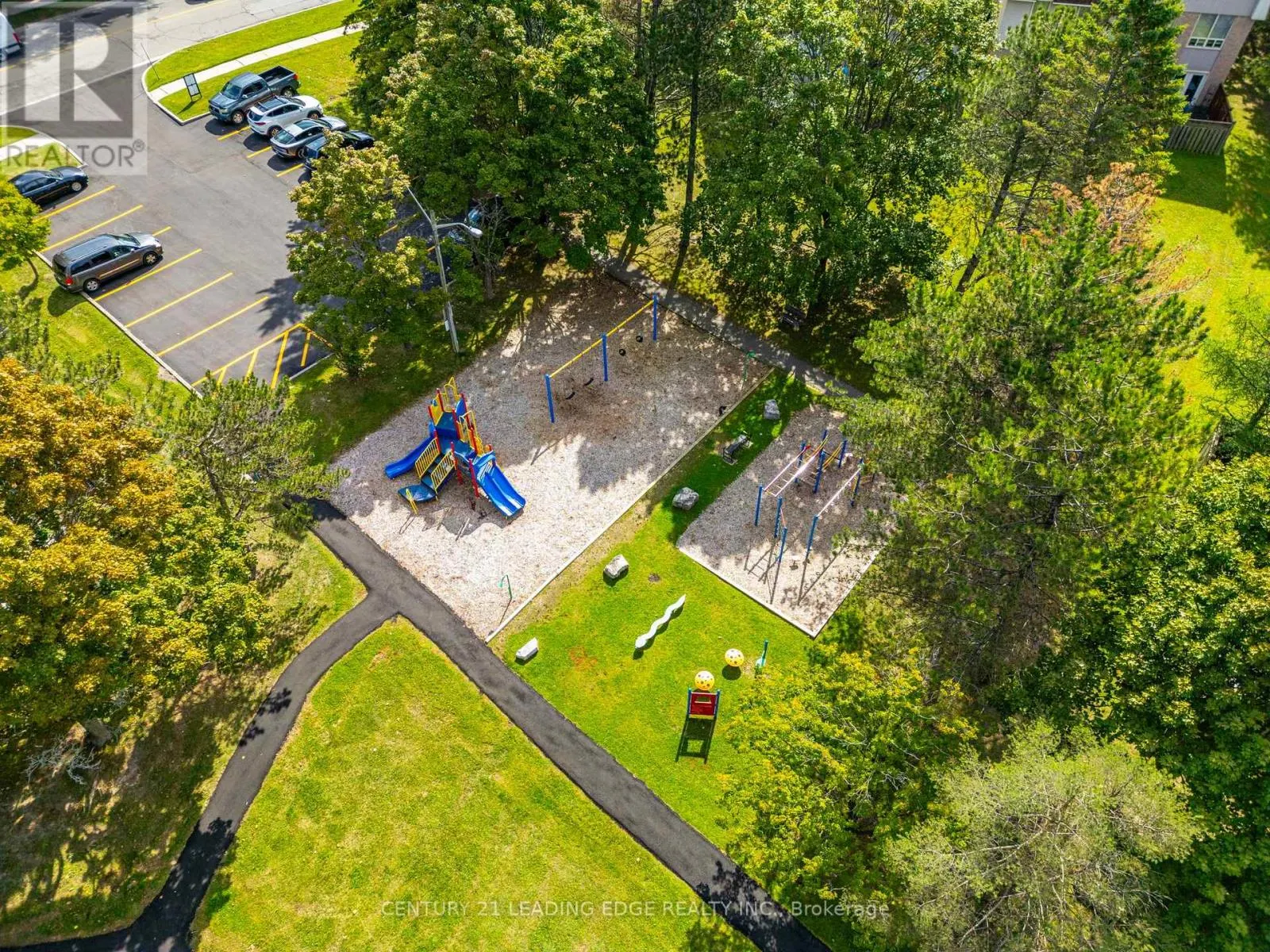 129 POPLAR CRESCENT