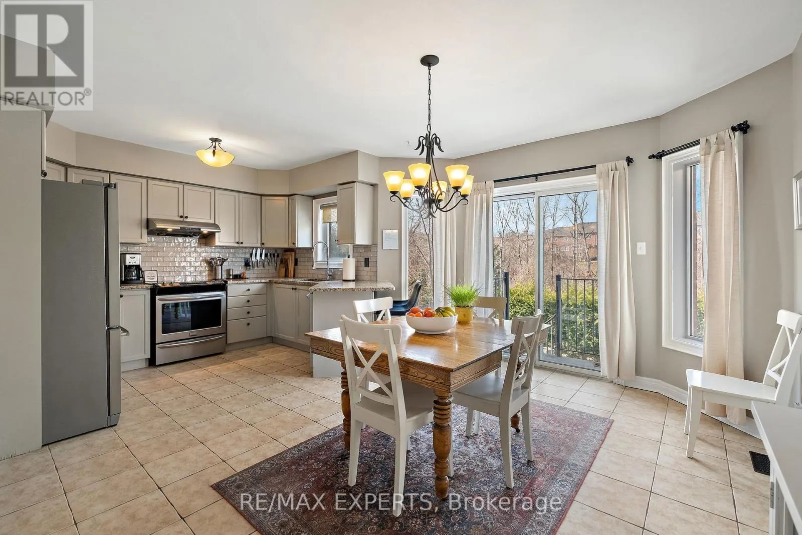 228 SAWMILL VALLEY DRIVE