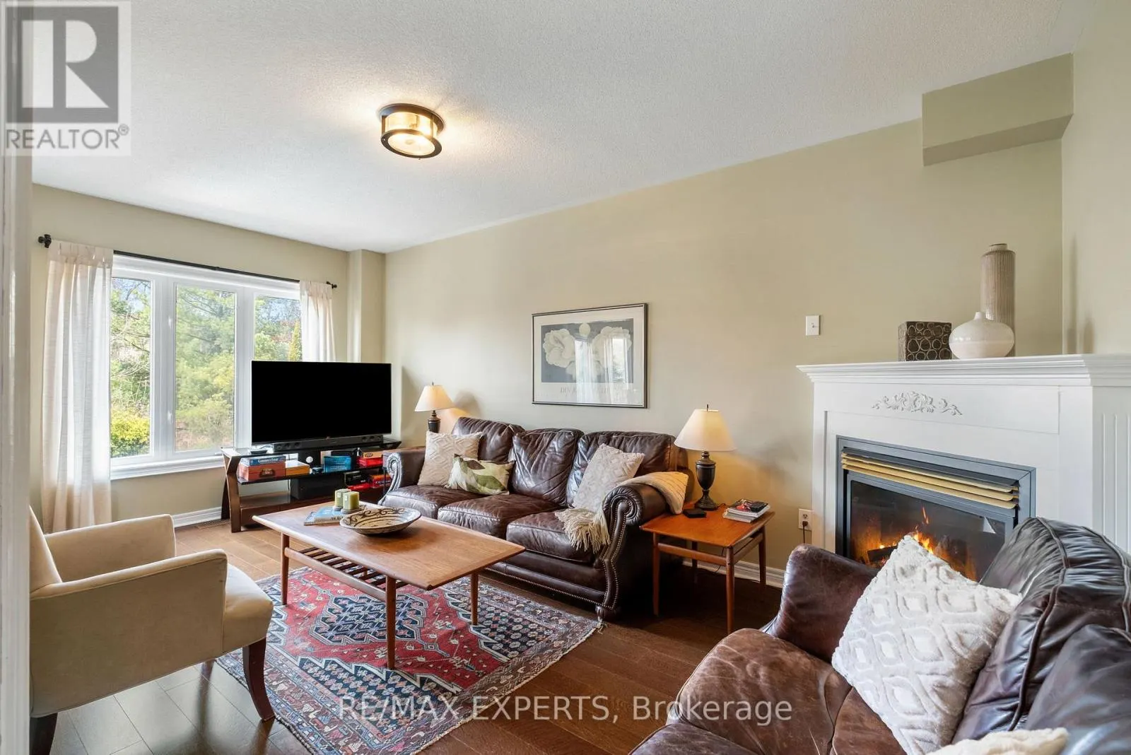 228 SAWMILL VALLEY DRIVE