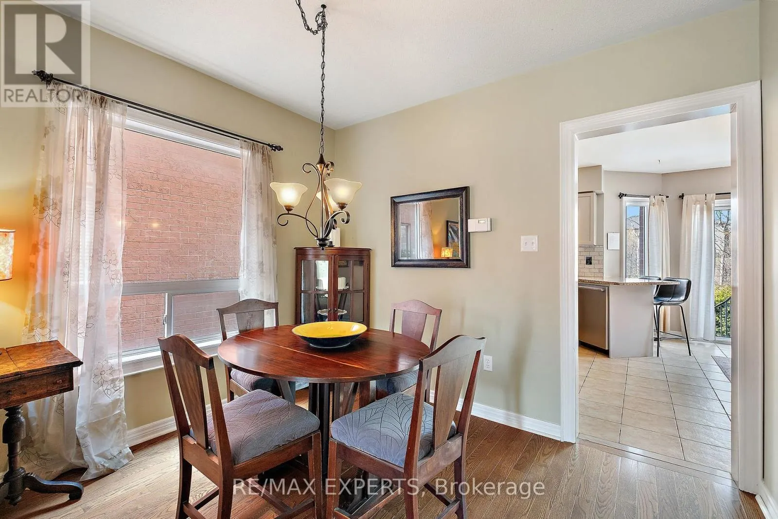 228 SAWMILL VALLEY DRIVE