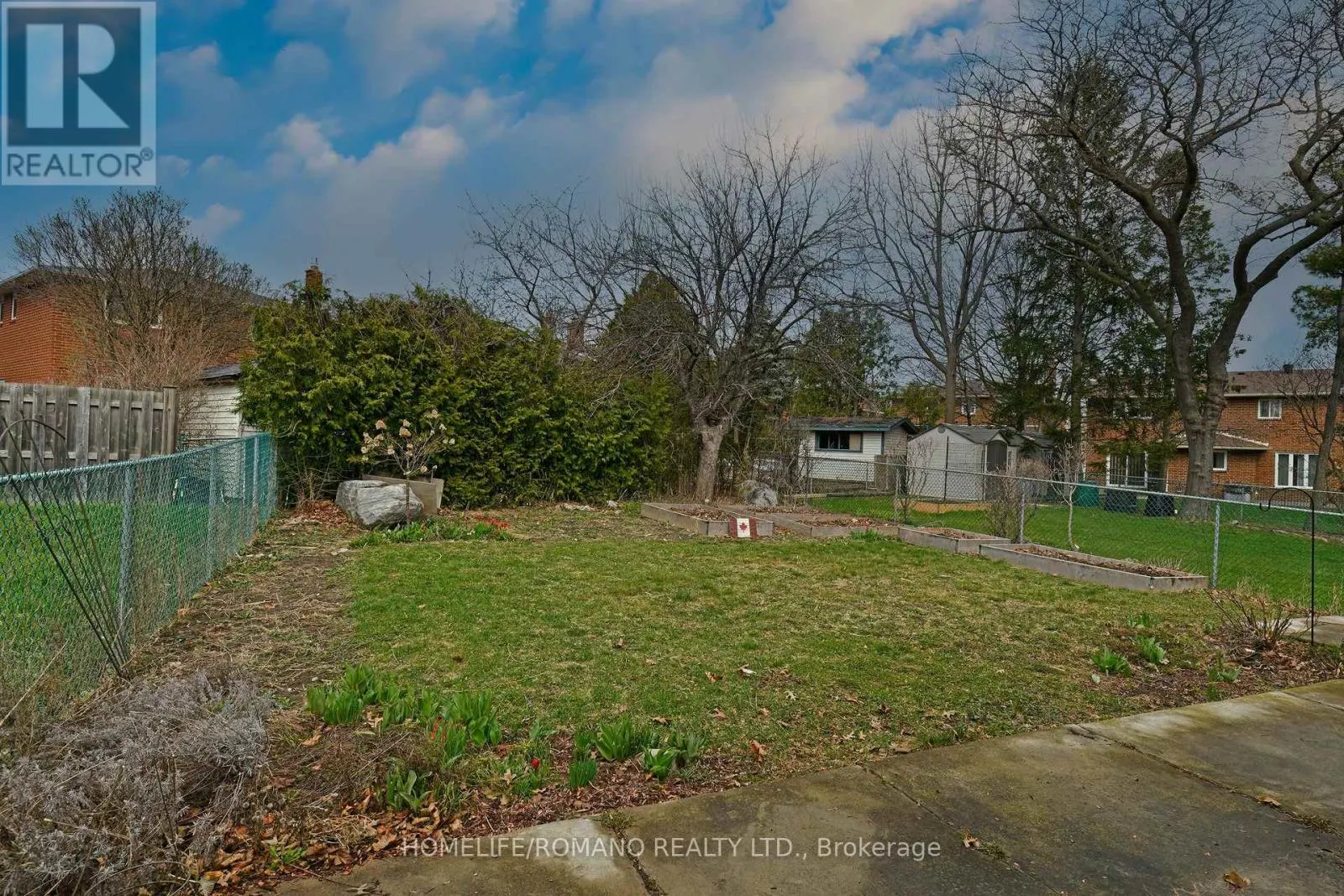 26 QUAKER RIDGE ROAD