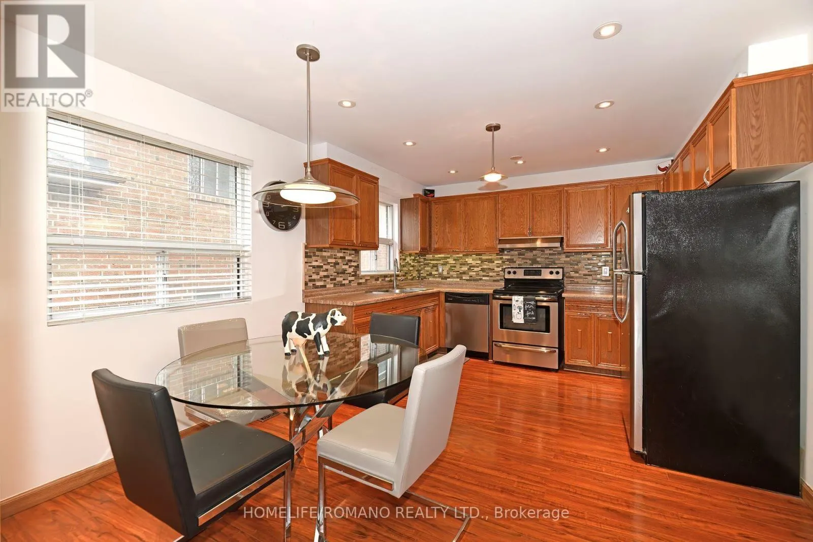 26 QUAKER RIDGE ROAD