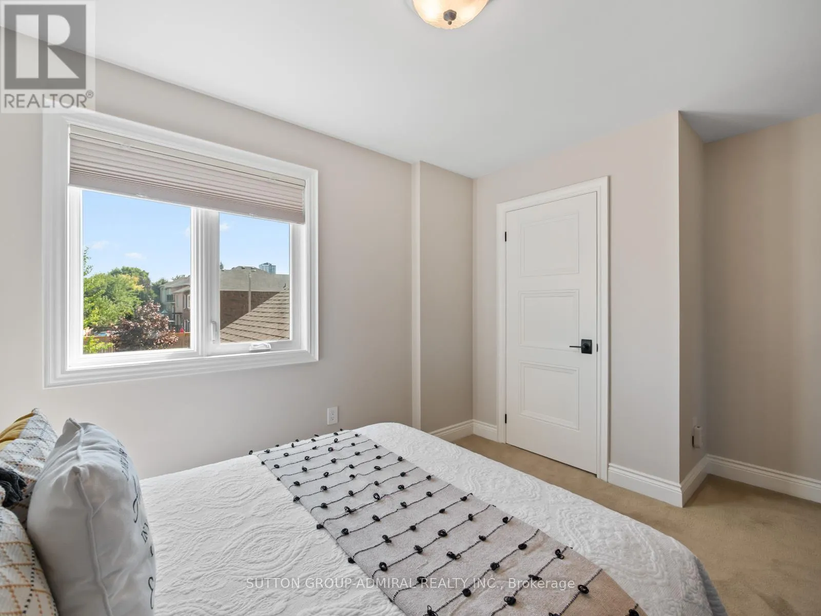 473 HIGHCLIFFE DRIVE