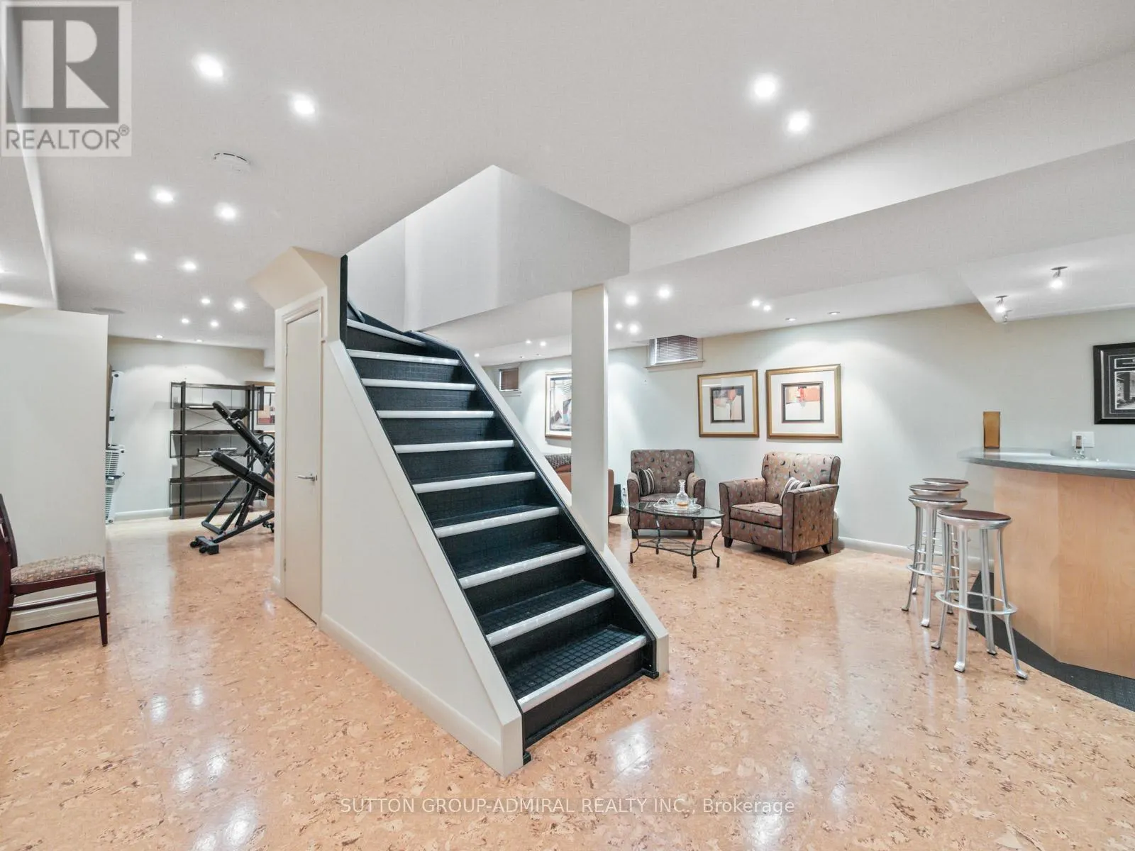 473 HIGHCLIFFE DRIVE