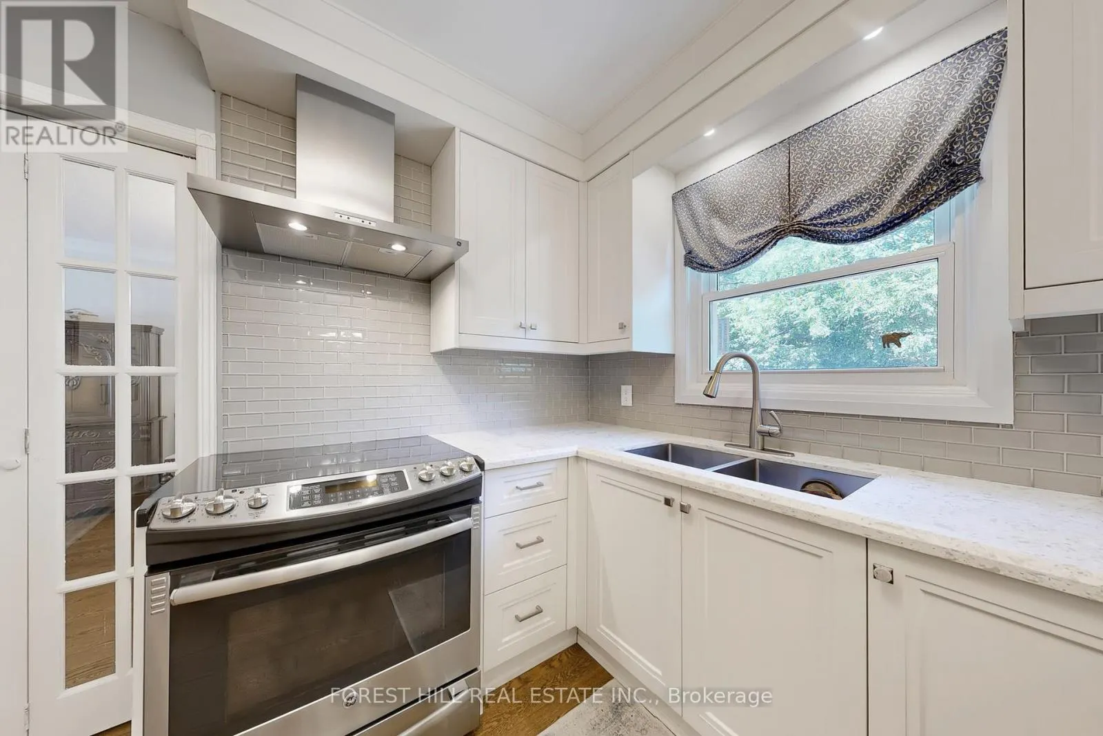 20 THURGATE CRESCENT
