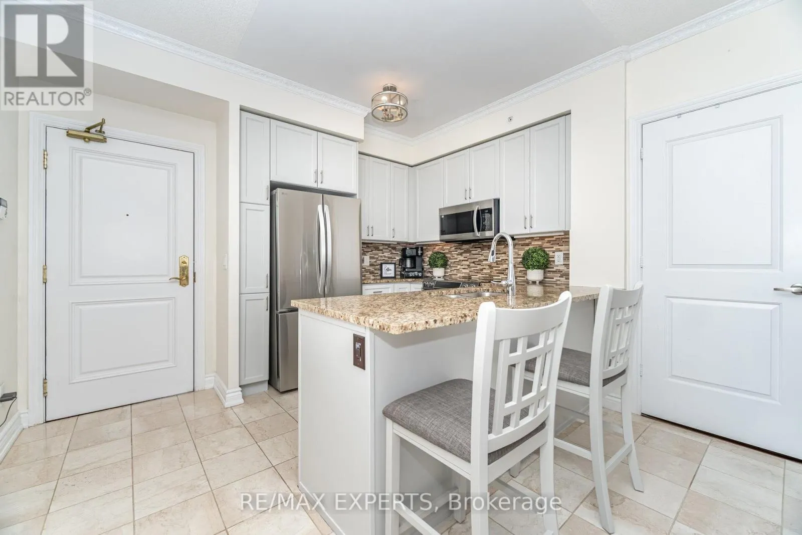 809 - 9255 JANE STREET