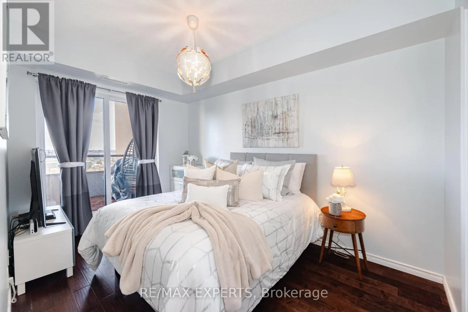 809 - 9255 JANE STREET