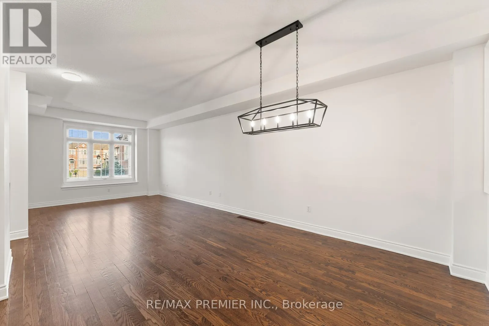 34 GEORGE BOGG ROAD