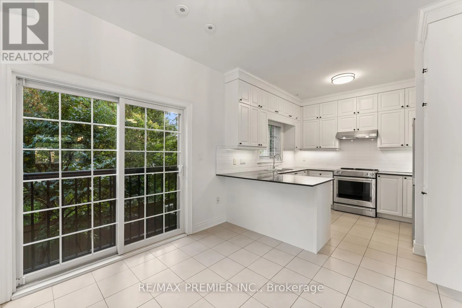 34 GEORGE BOGG ROAD