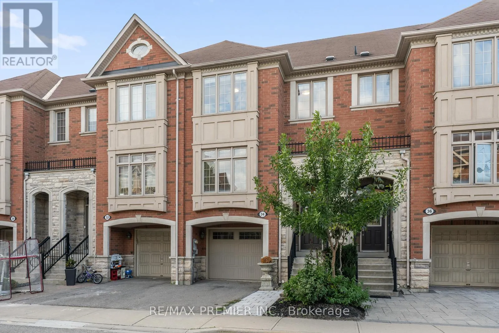 34 GEORGE BOGG ROAD