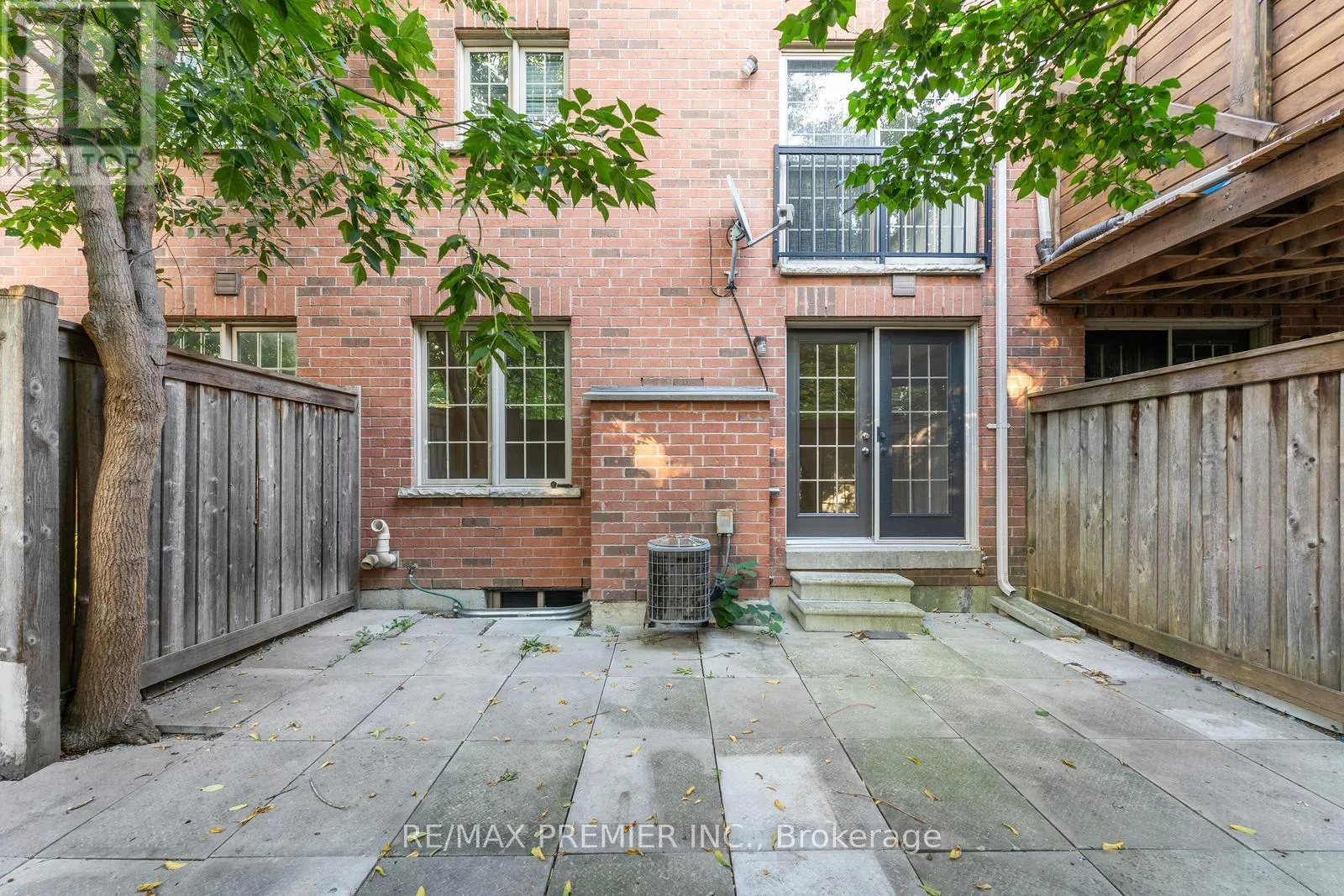 34 GEORGE BOGG ROAD