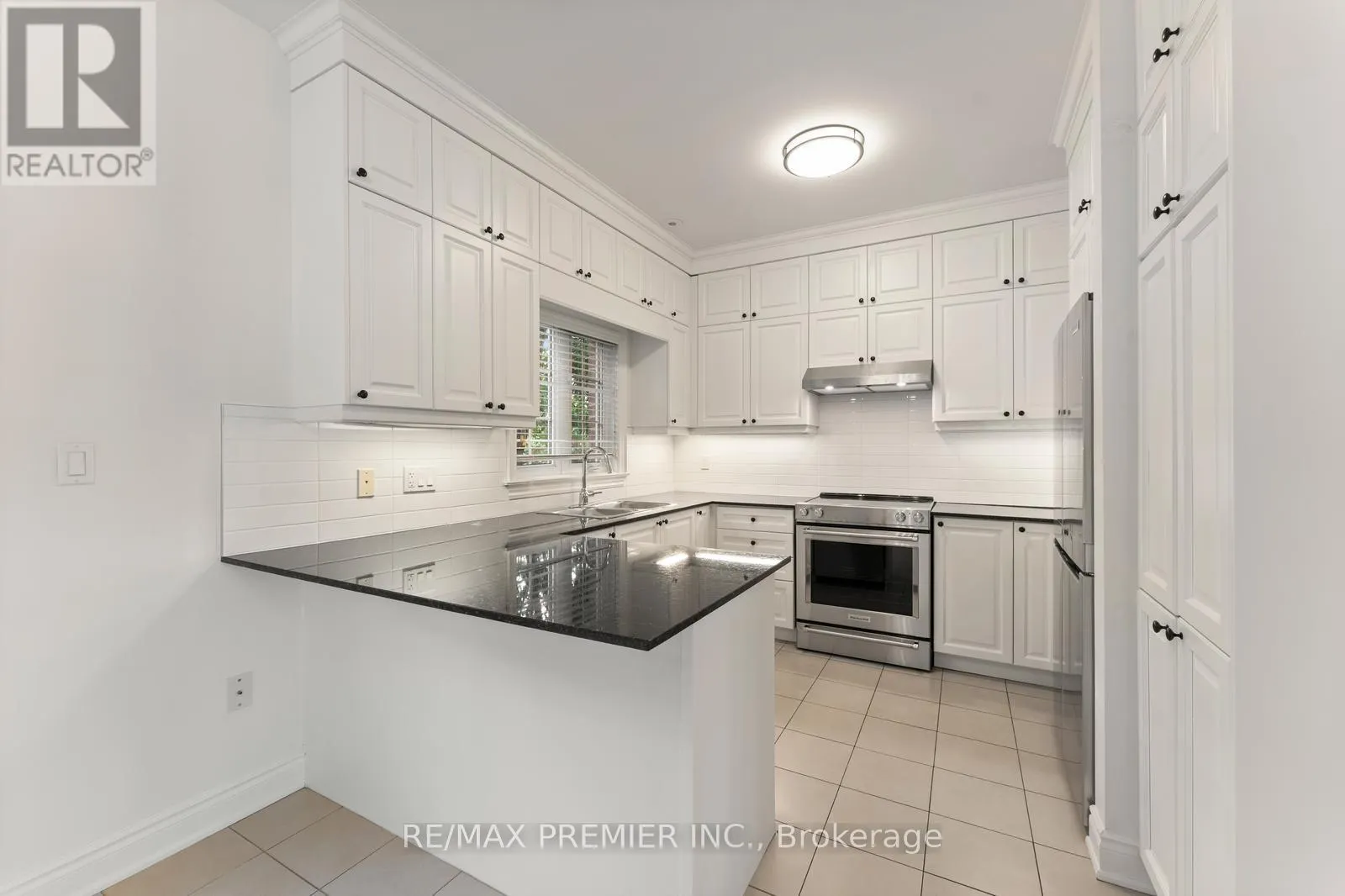 34 GEORGE BOGG ROAD