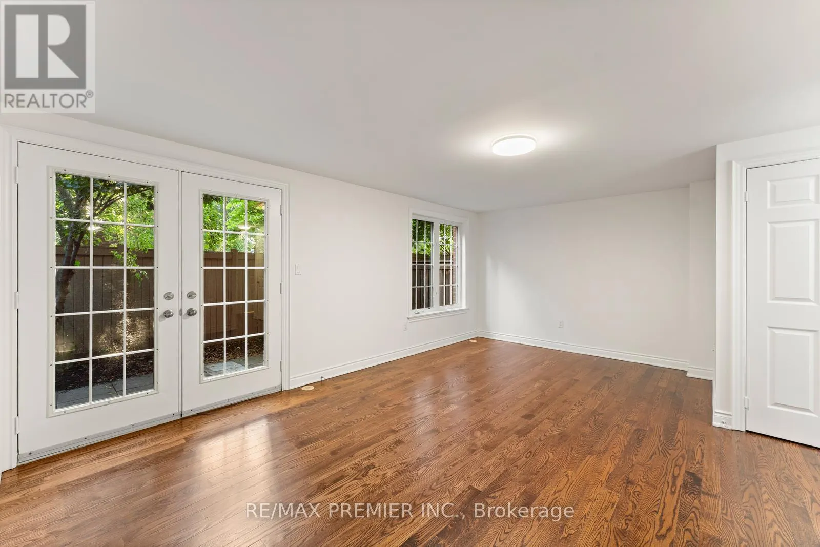 34 GEORGE BOGG ROAD