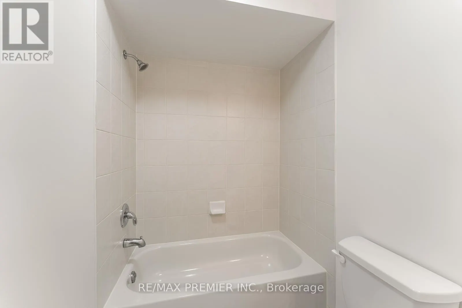 34 GEORGE BOGG ROAD