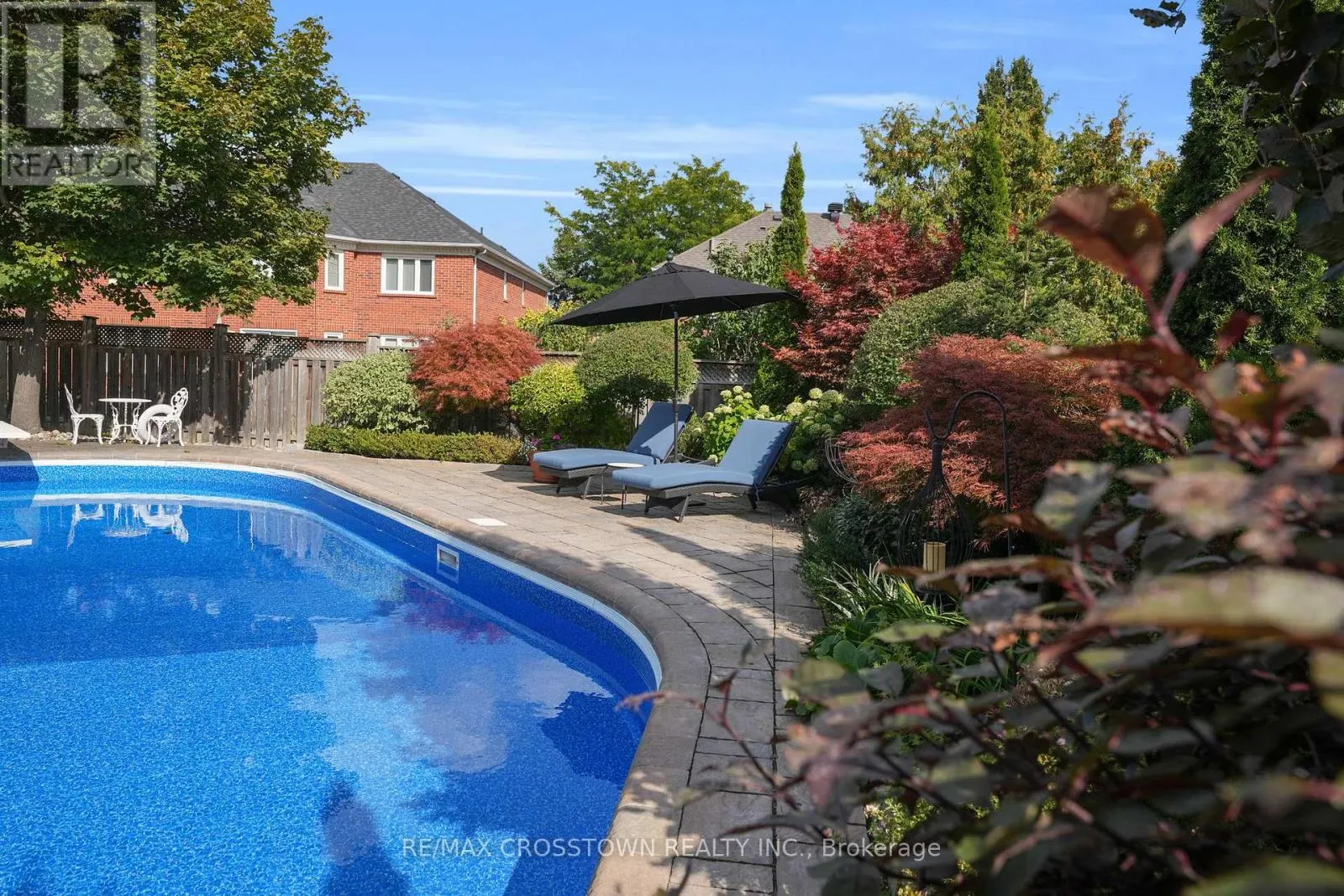 72 GLENAYR ROAD