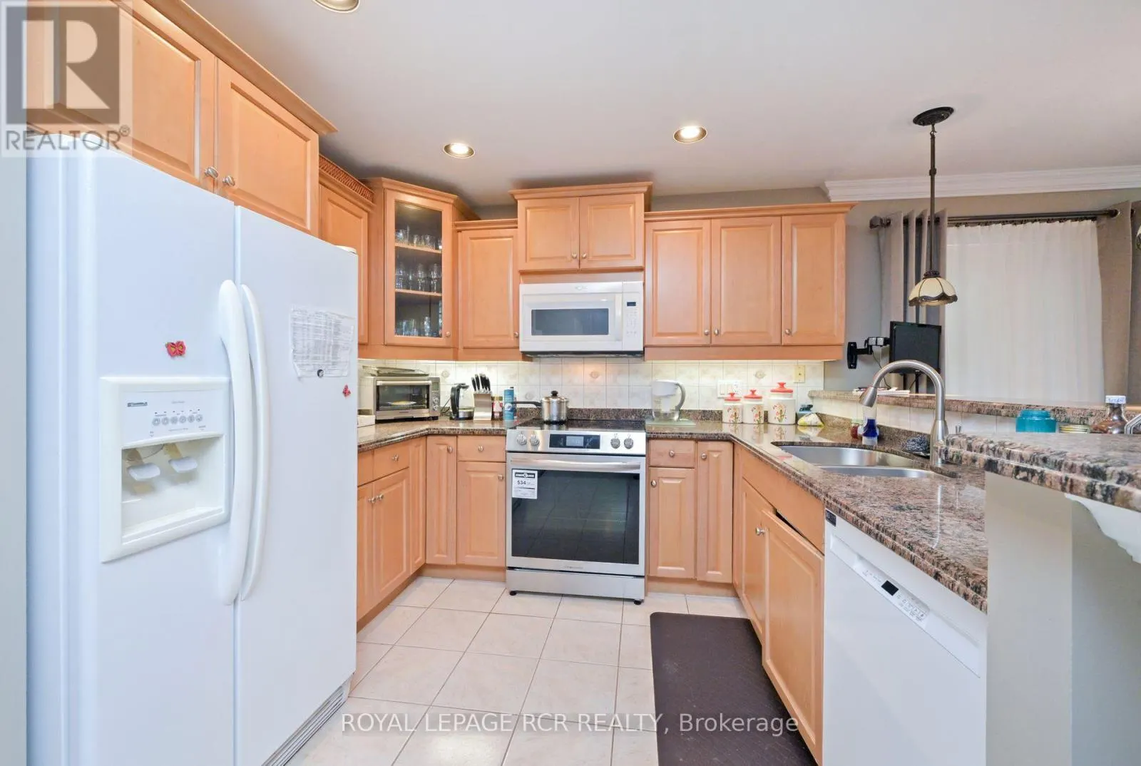 11 MONTEBELLO TERRACE