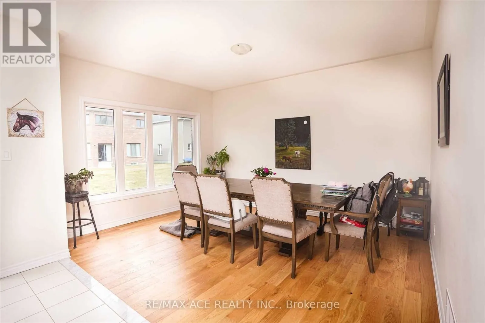 10 FURNISS STREET