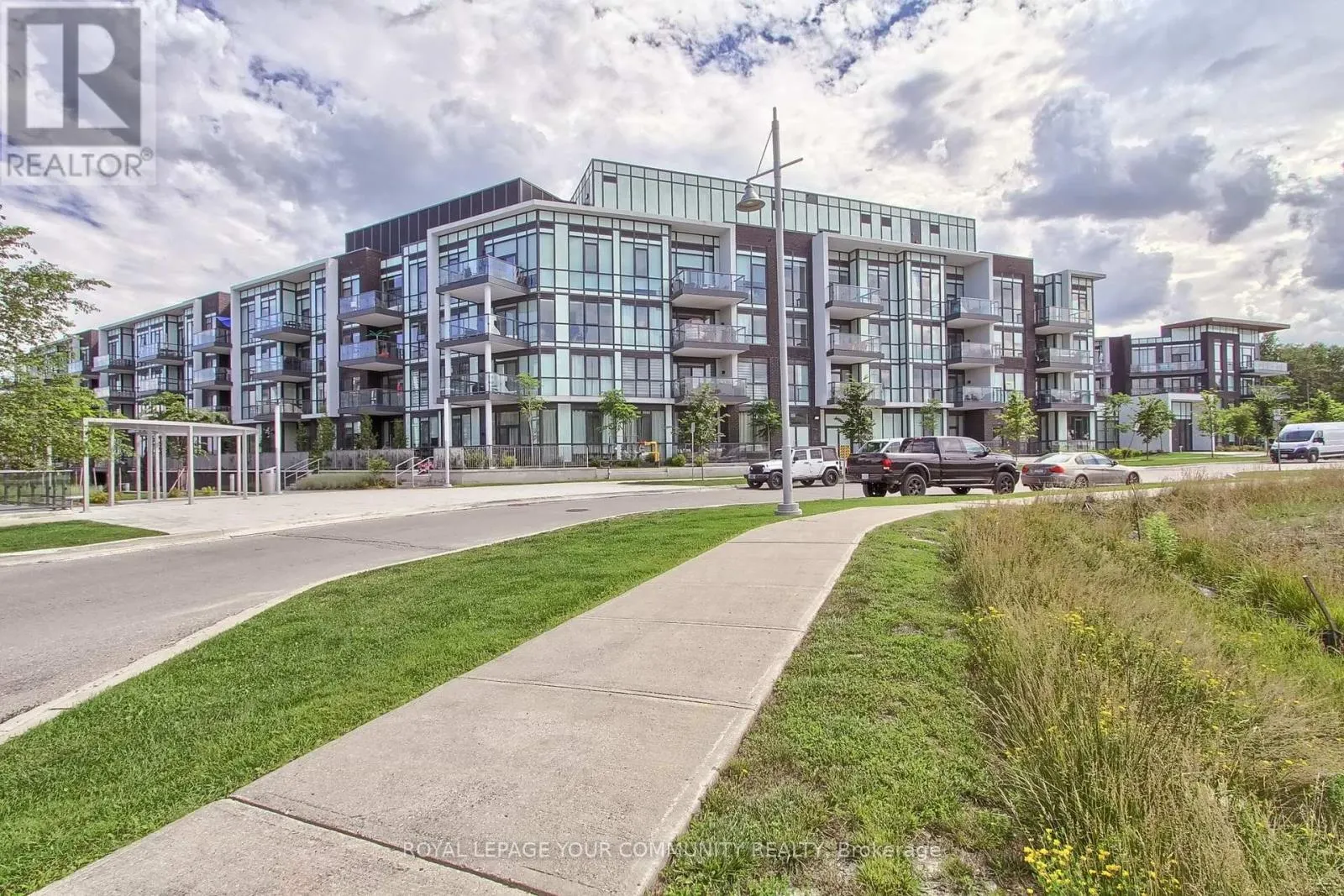 342 - 415 SEA RAY AVENUE