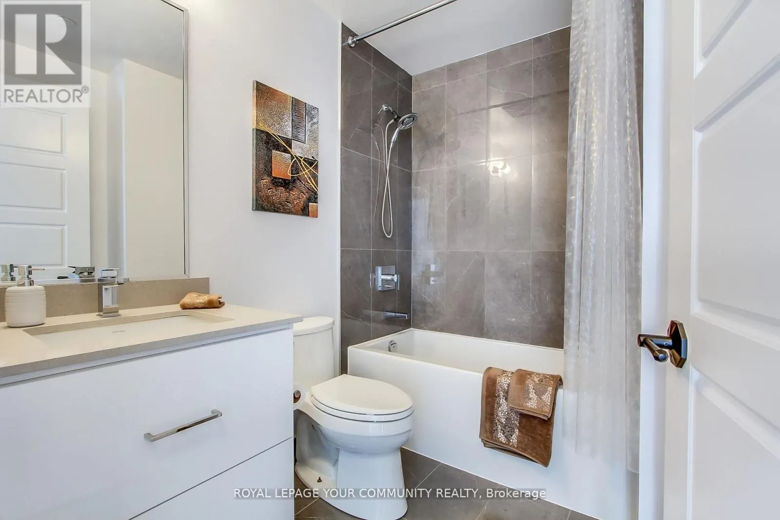342 - 415 SEA RAY AVENUE