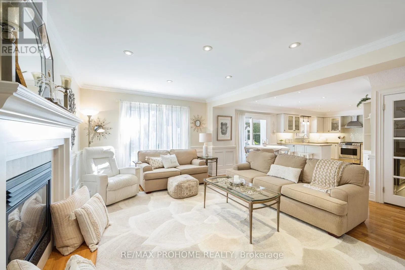 42 FOUNDRY CRESCENT